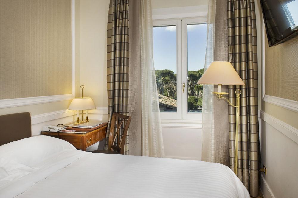 Rome Marriott Grand Hotel Flora Exterior photo